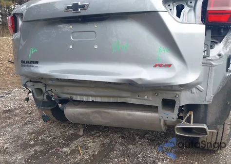 2024 Chevrolet Blazer Fwd Rs z USA, uszkodzony, nr VIN 3GNKBERS5RS159873